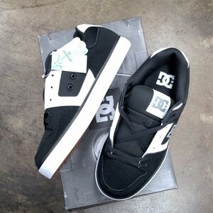 DC Pure Skateshoes